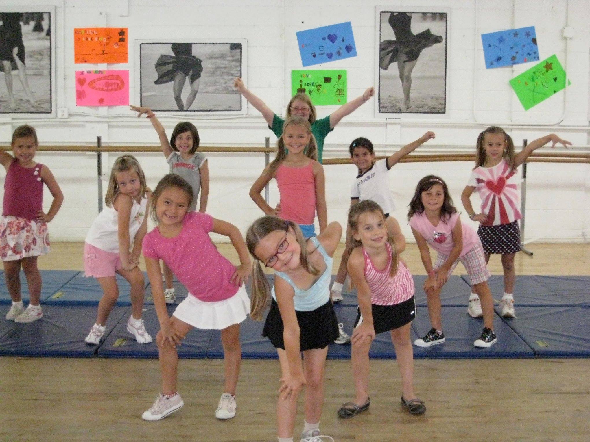 CHEER MANIA - Summer Cheerleading And Dance Camp photo 1