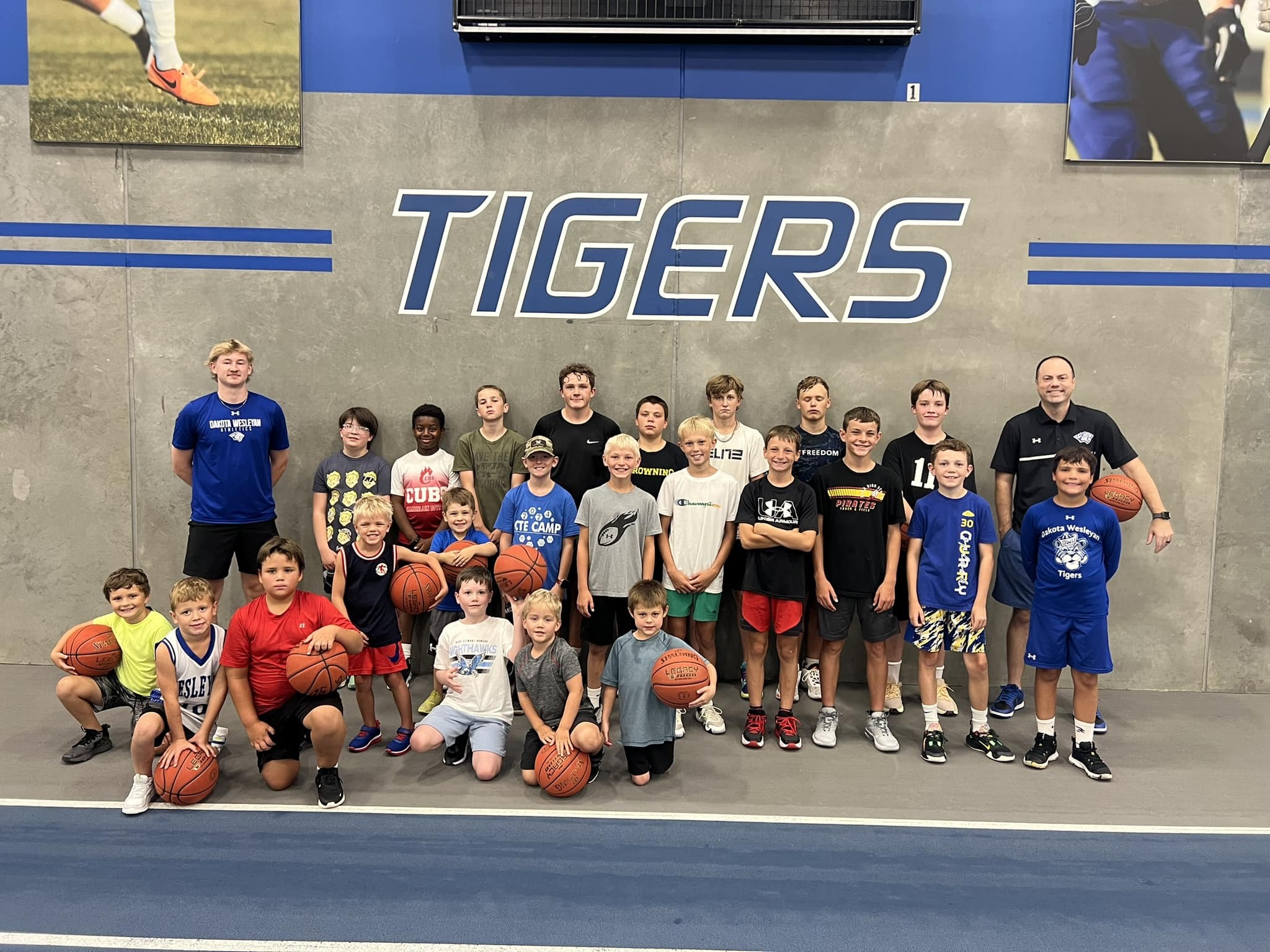 Dakota Wesleyan University Boy's Basketball Camps