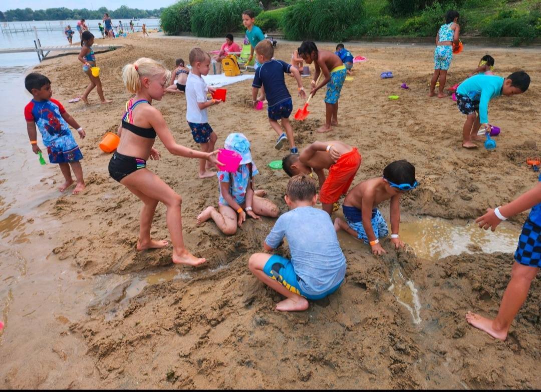 Hanover Park Park Districts Camps photo 1