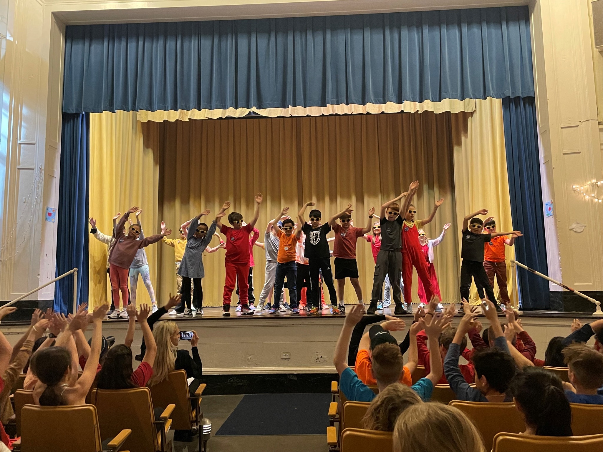 Lookingglass Summerglass Camp