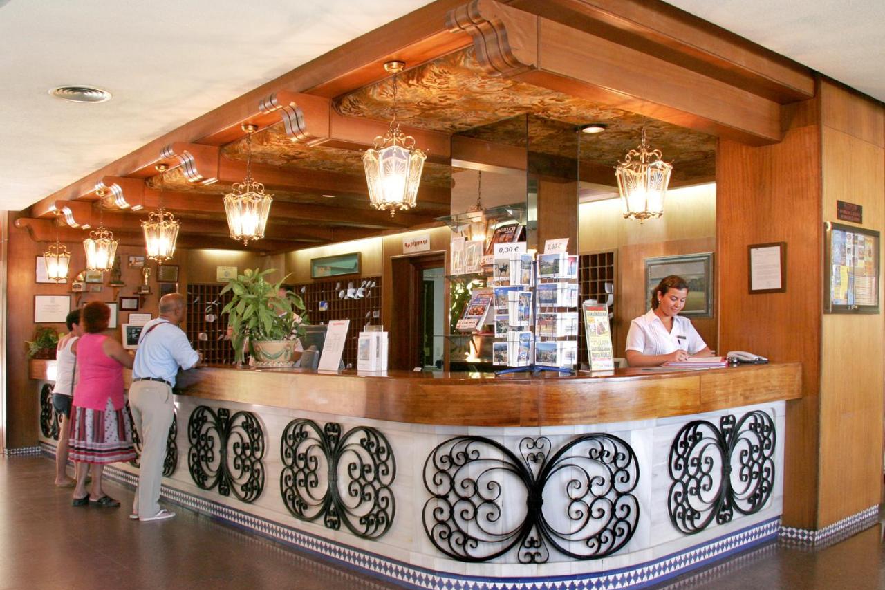 Apartamentos Bajondillo photo 1