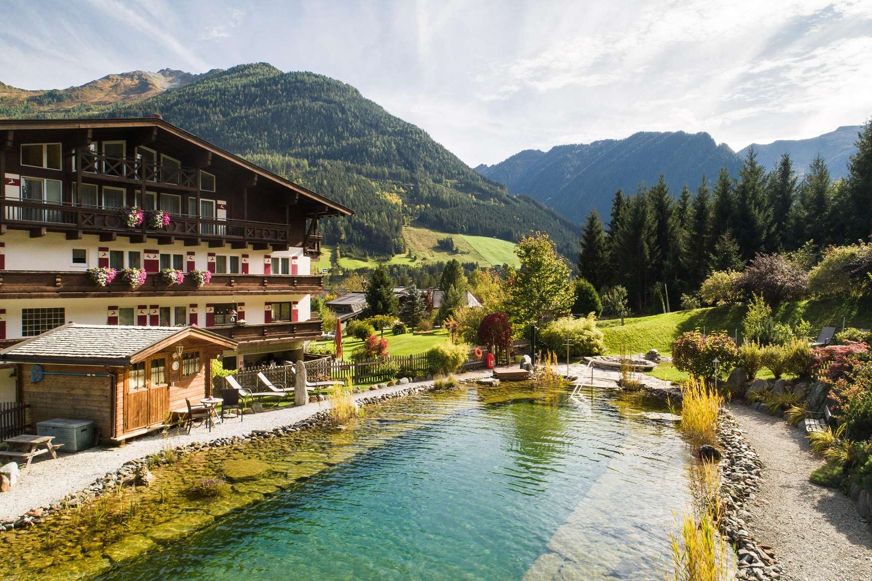 Hotel Hubertus - Neukirchen-am-Grossvenediger photo 1