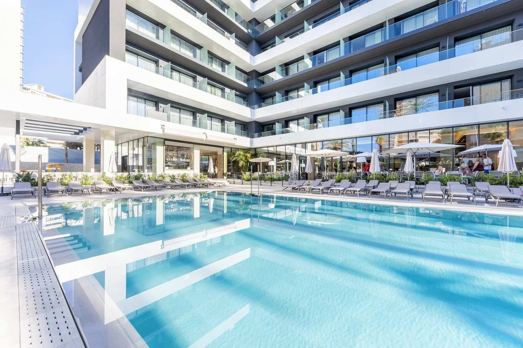 Port Alicante City & Beach Hotel