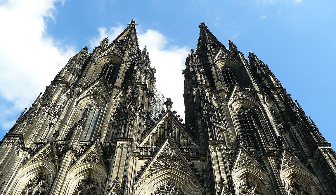 cologne in march photo 2