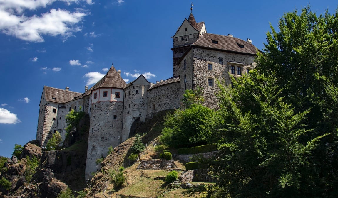 exploring karlovy vary in may photo 3