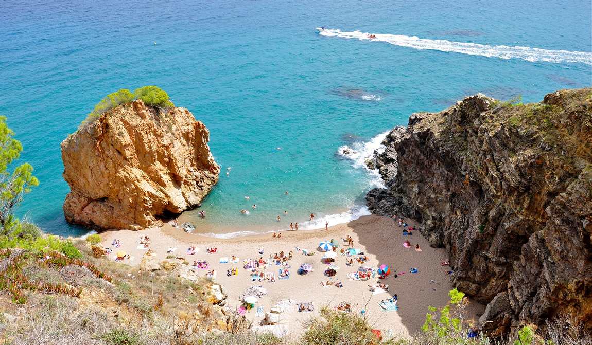 испания в мае: море как бонус photo 2