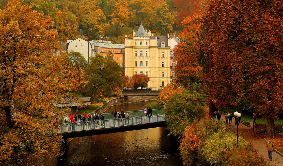 карловы вары в октябре: осенняя прохлада богемии photo 1