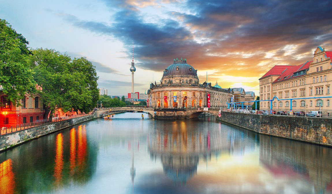 berlin in september: the golden autumn of the metropolis photo 2