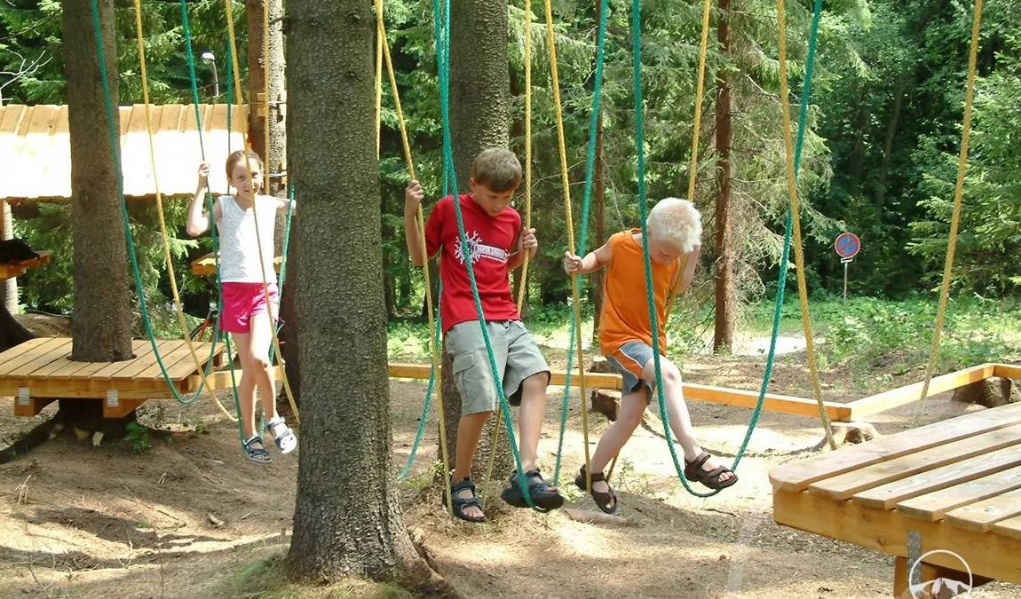 monkey park spindleruv mlyn photo 2