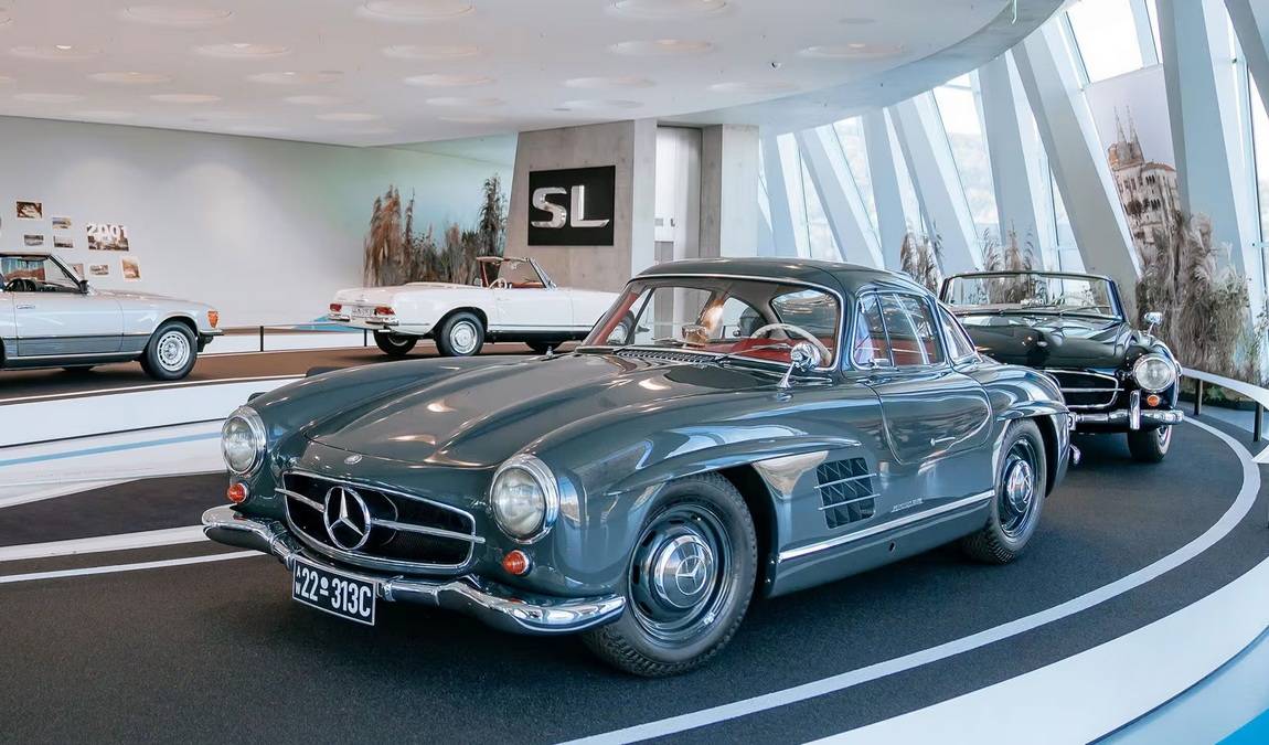 mercedes-benz museum photo 4