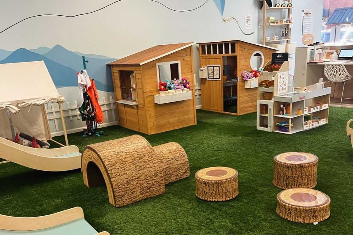 sunny day play space photo 4