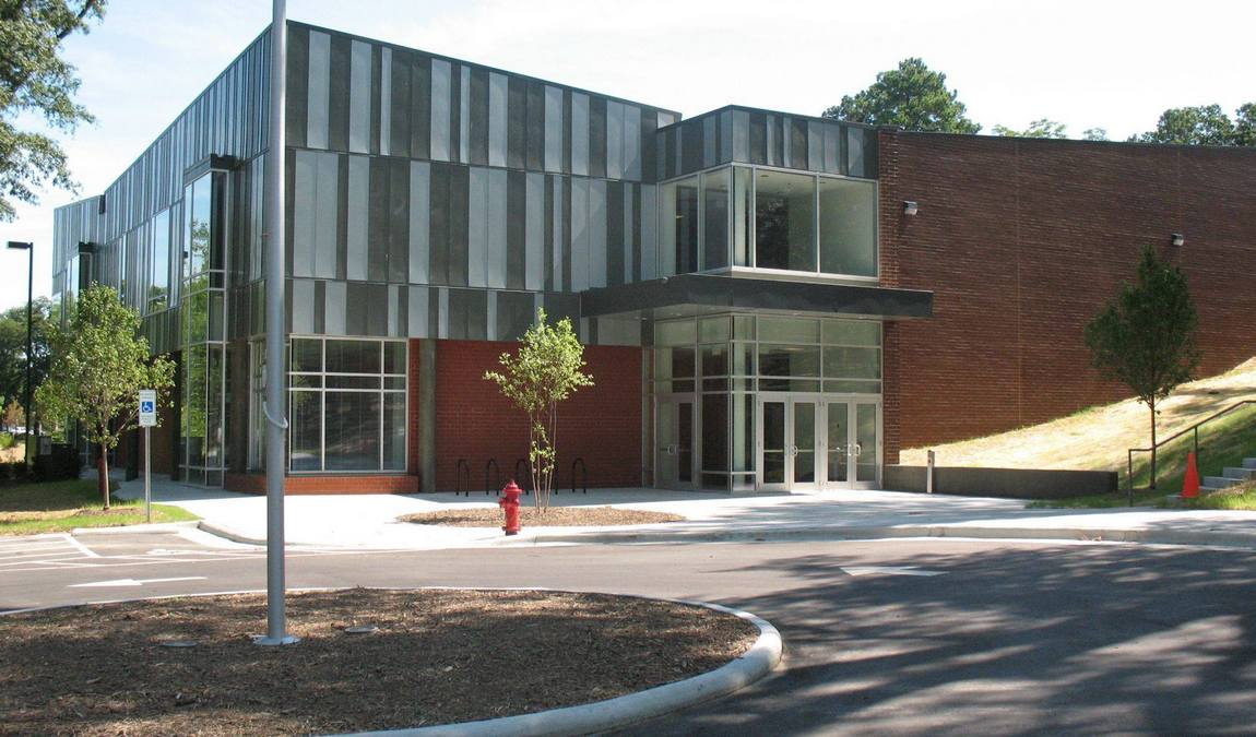 edison johnson aquatics center photo 3