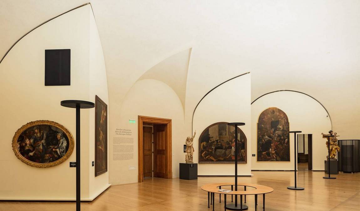 schwarzenberg palace photo 3