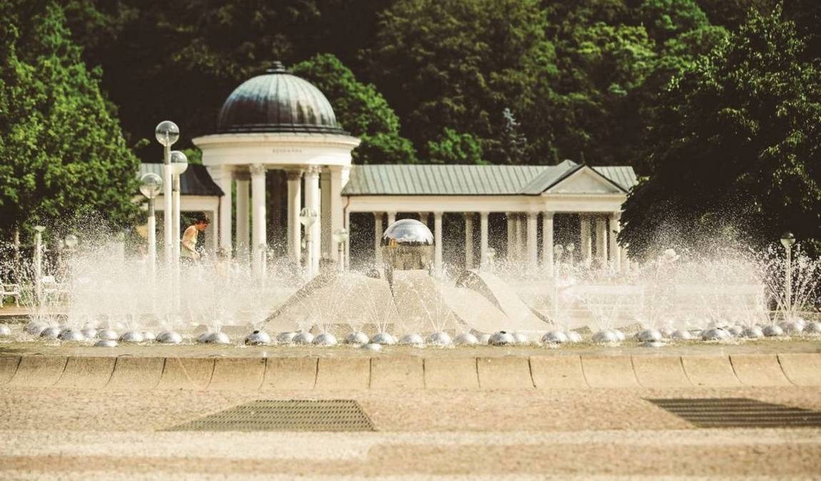 singing fountain photo 5