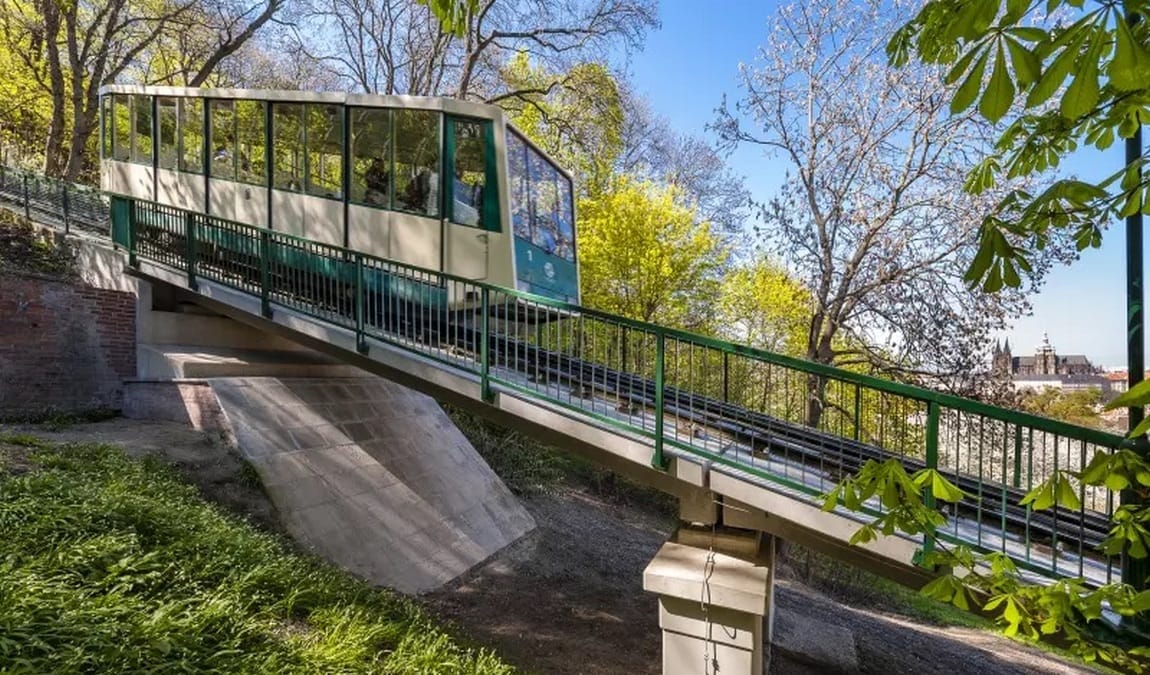 petrin hill funicular photo 2