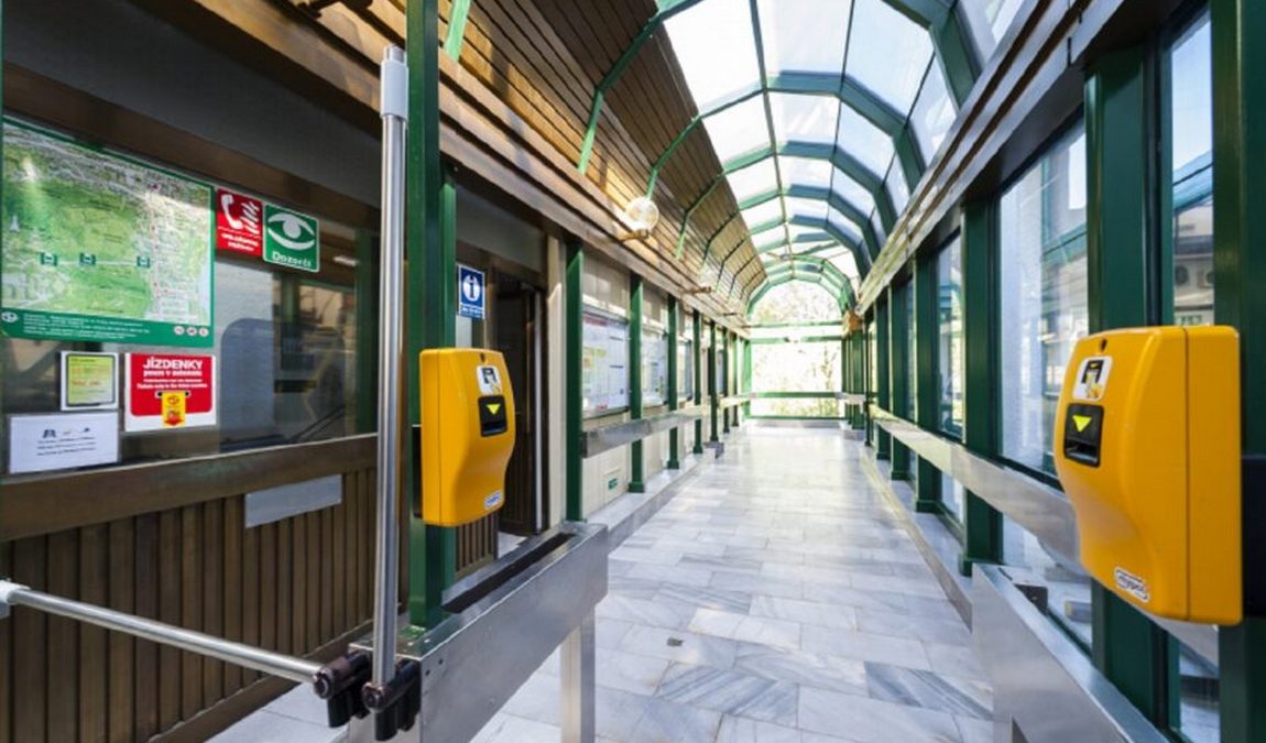 petrin hill funicular photo 1