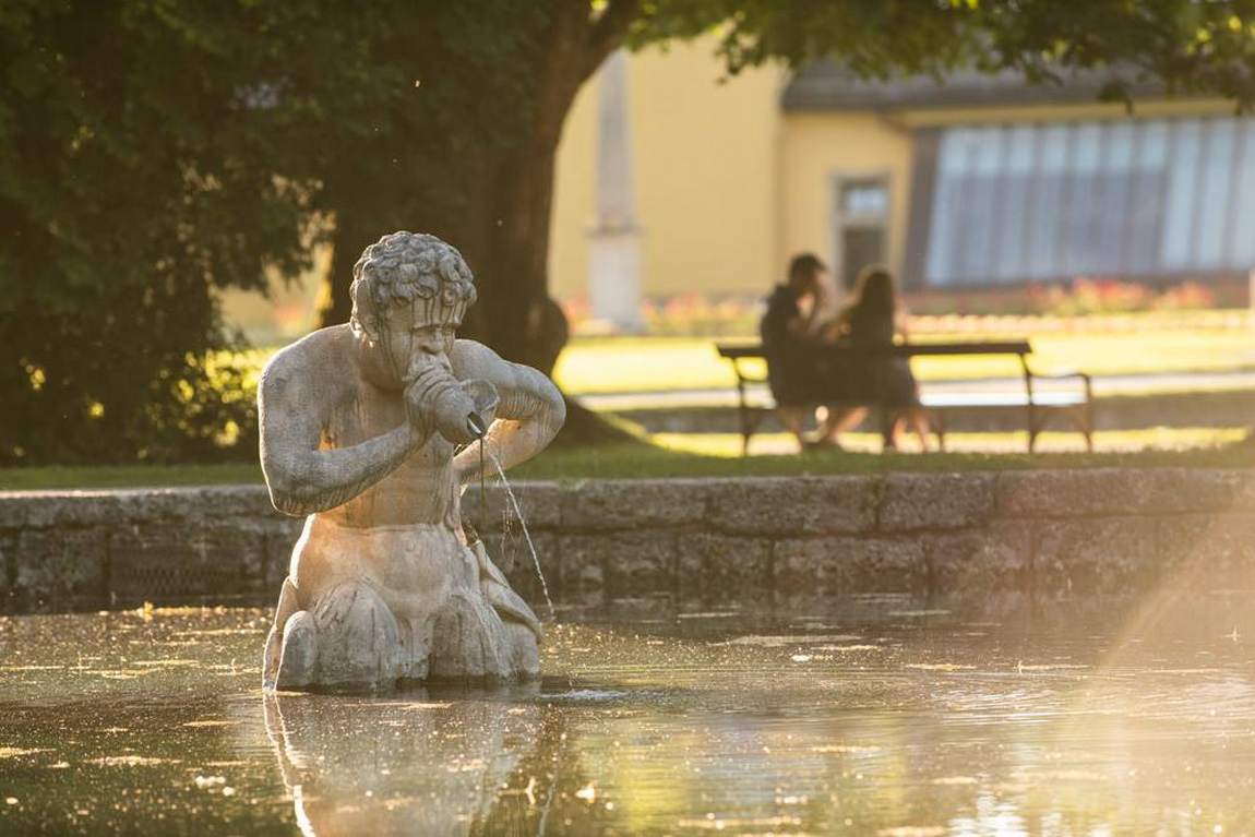 hellbrunn palace & trick fountains photo 5