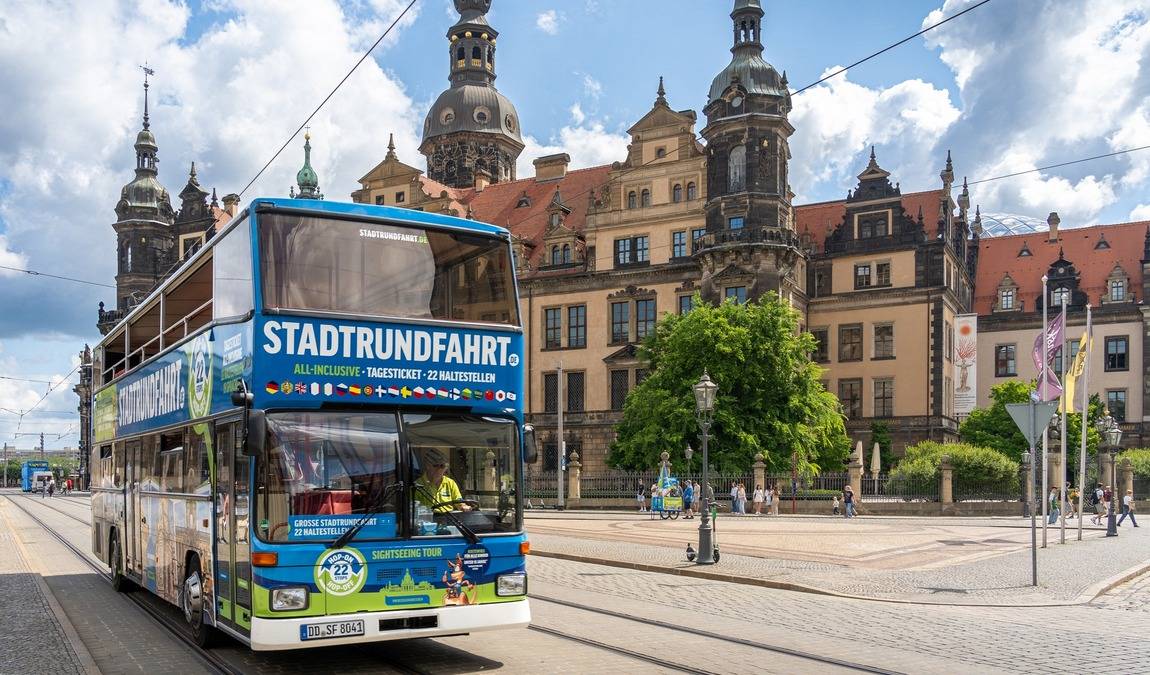 hop on hop off bus tours photo 9