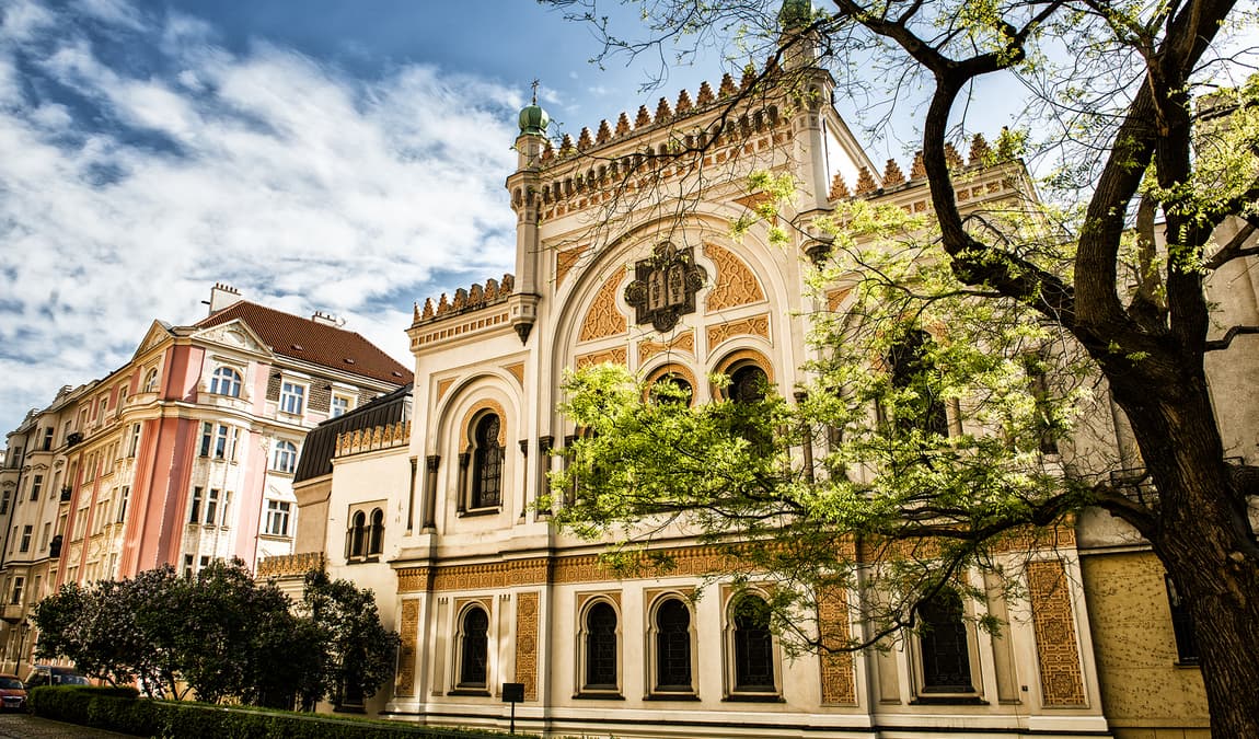 franz kafka statue photo 3