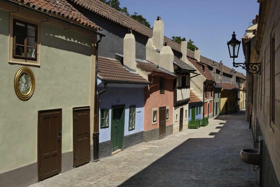 golden lane  photo 1