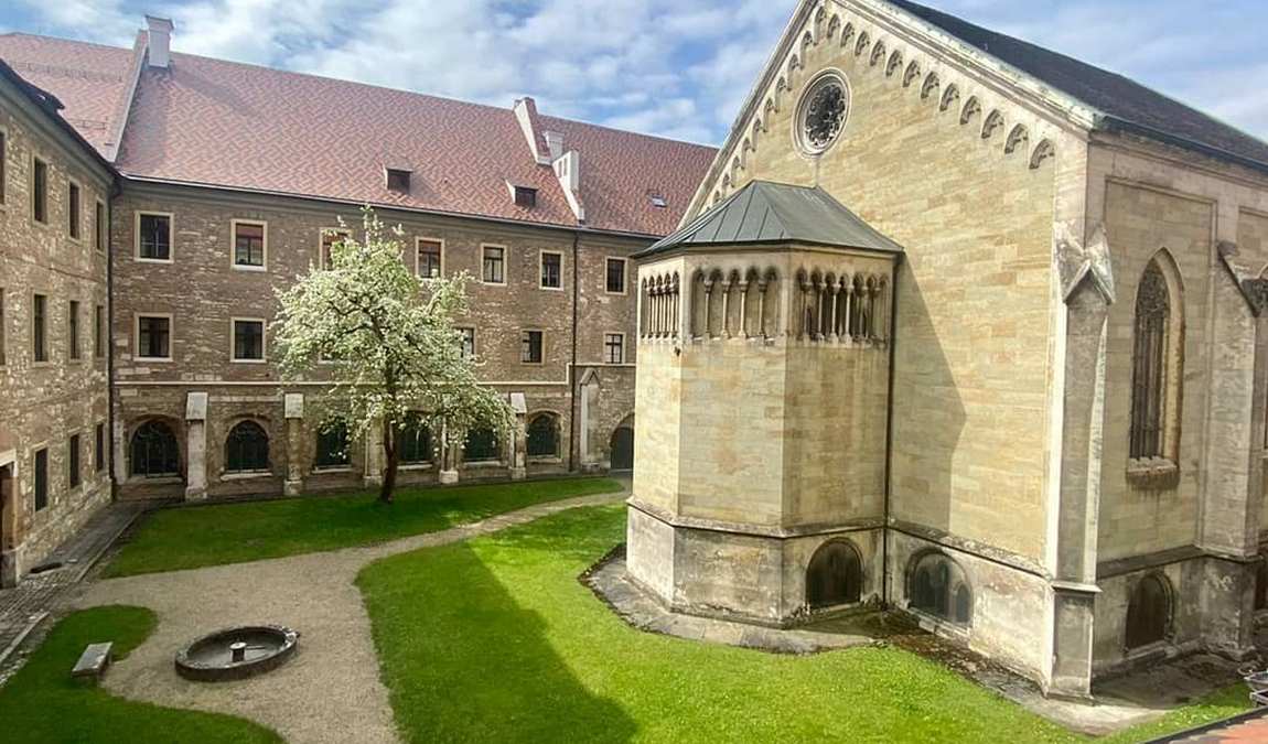 thurn und taxis palace photo 7