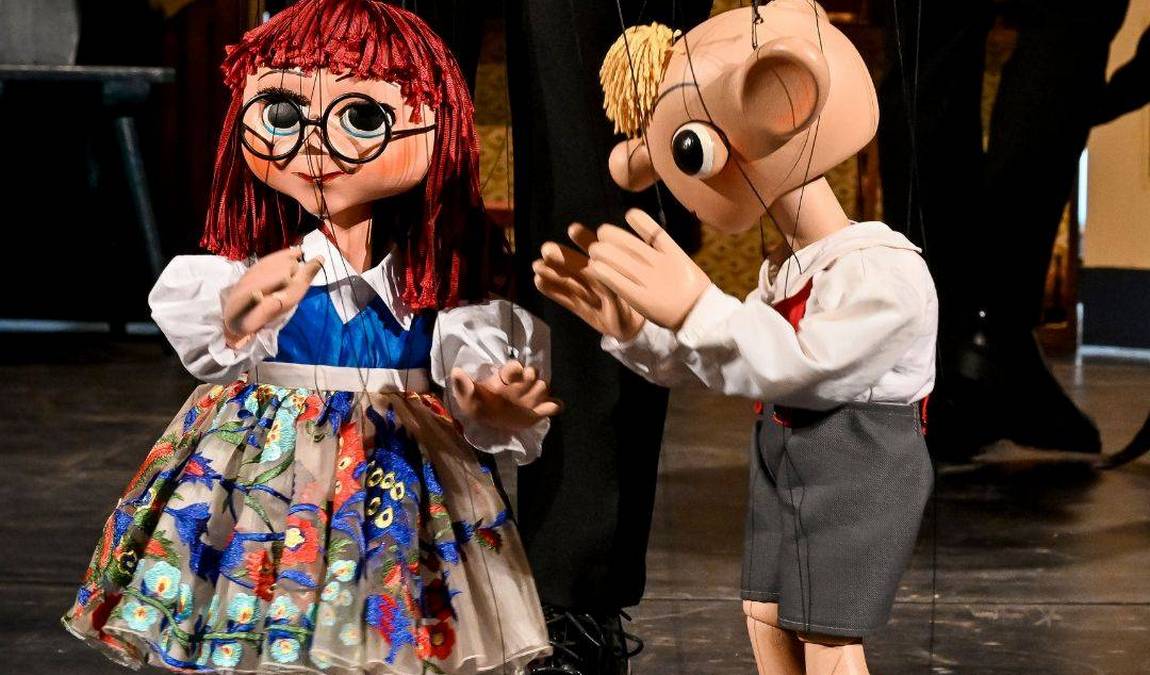 spejbl and hurvinek theater photo 6