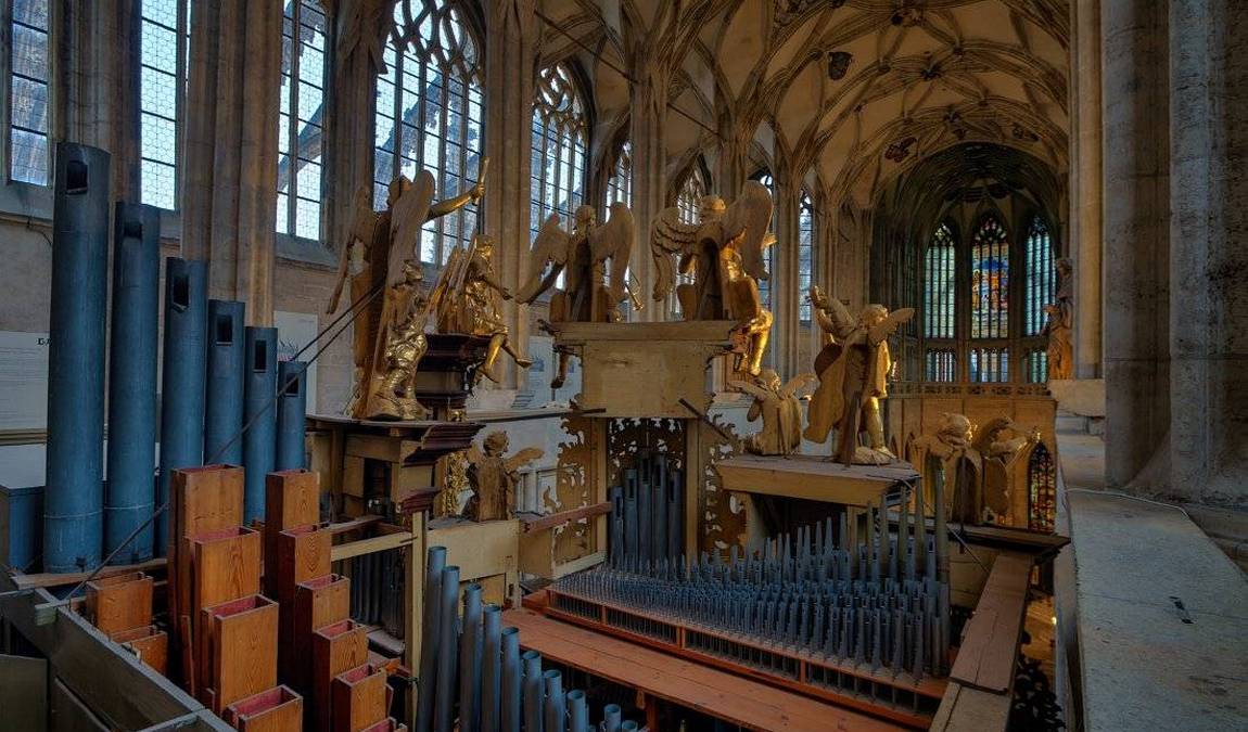 st barbara's cathedral photo 5