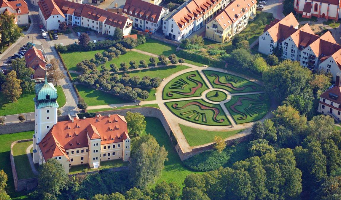baroque castle delitzsch photo 3