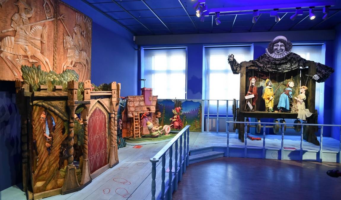 puppet museum photo 1