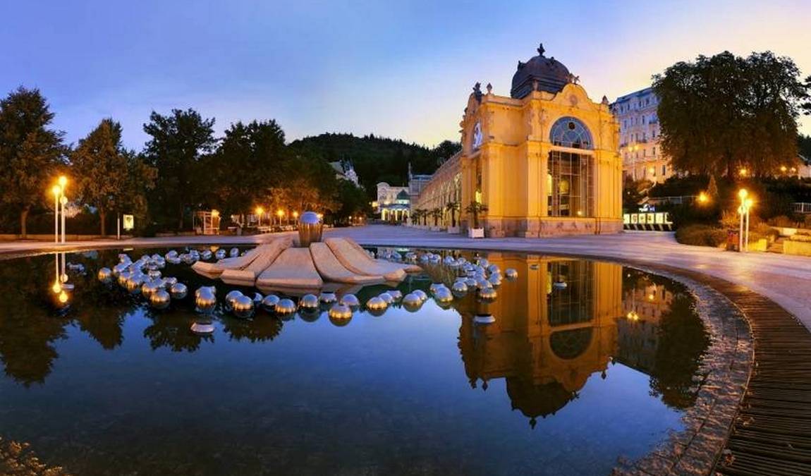 singing fountain photo 3