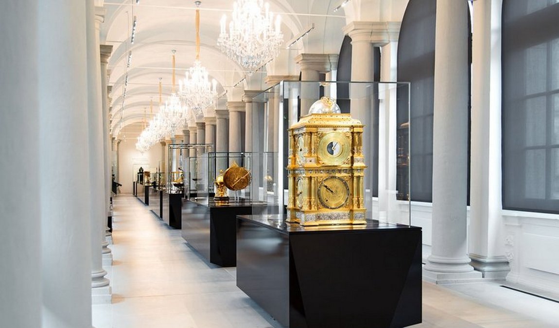 royal cabinet of mathematical and physical instruments photo 4