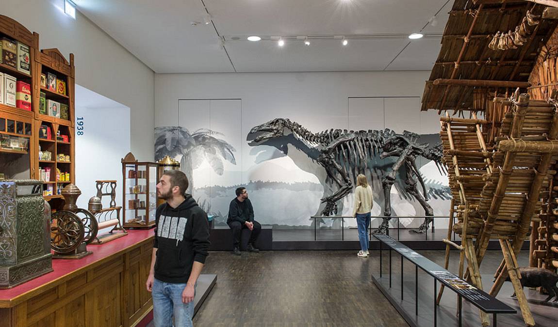 overseas museum photo 9