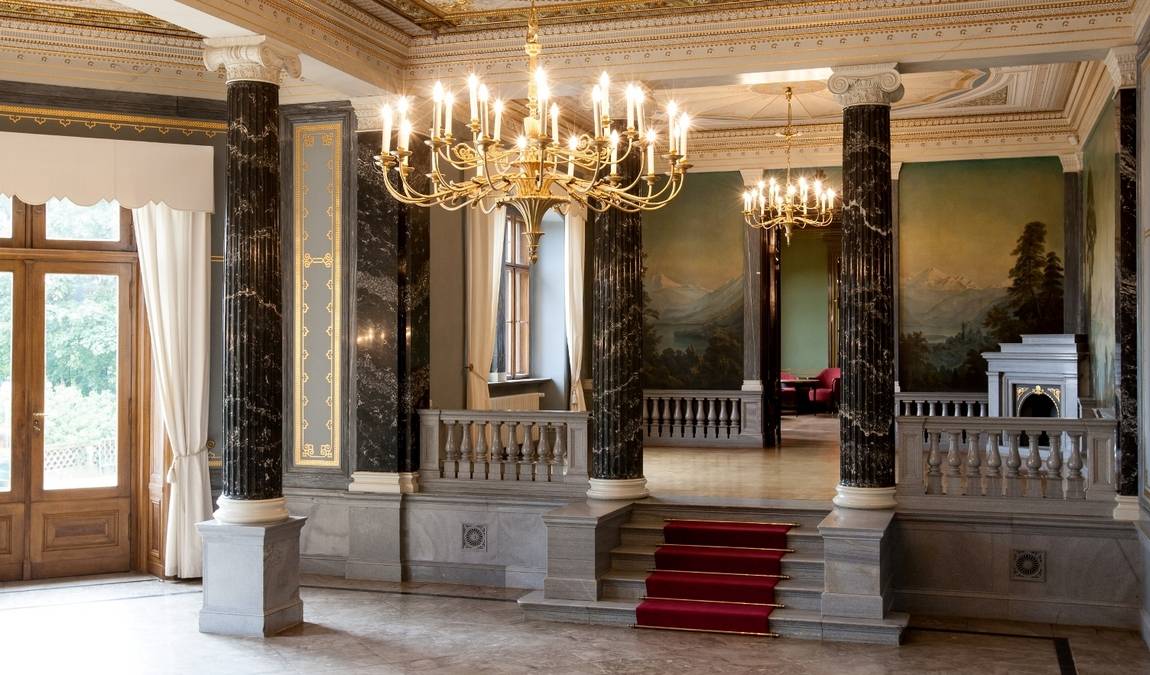 albrechtsberg  palace photo 10