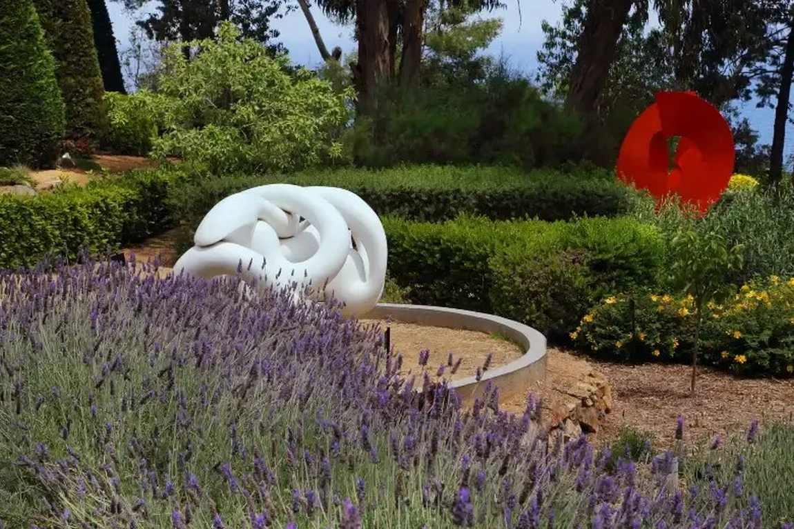 cap roig botanical garden photo 2