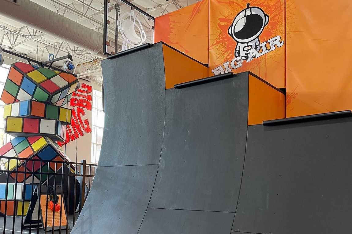 big air trampoline park photo 3