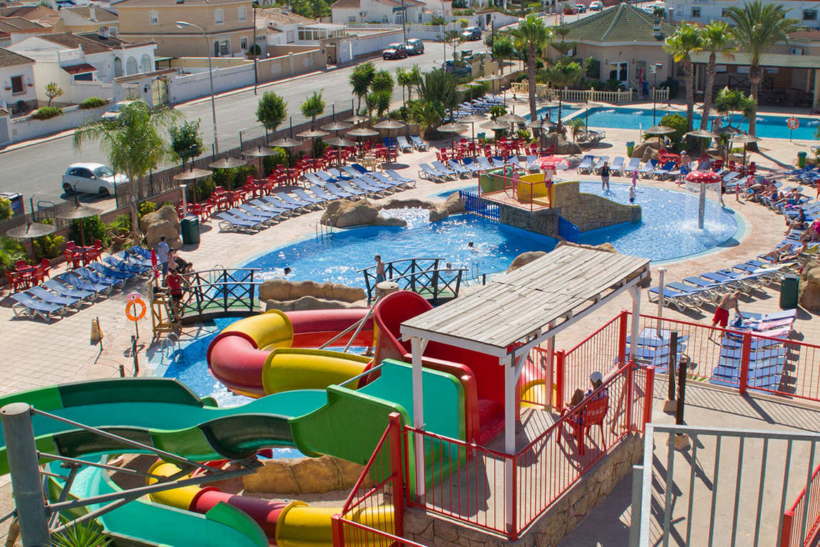 flamingo aquapark photo 1