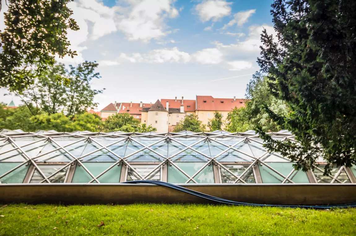 prague castle gardens photo 15