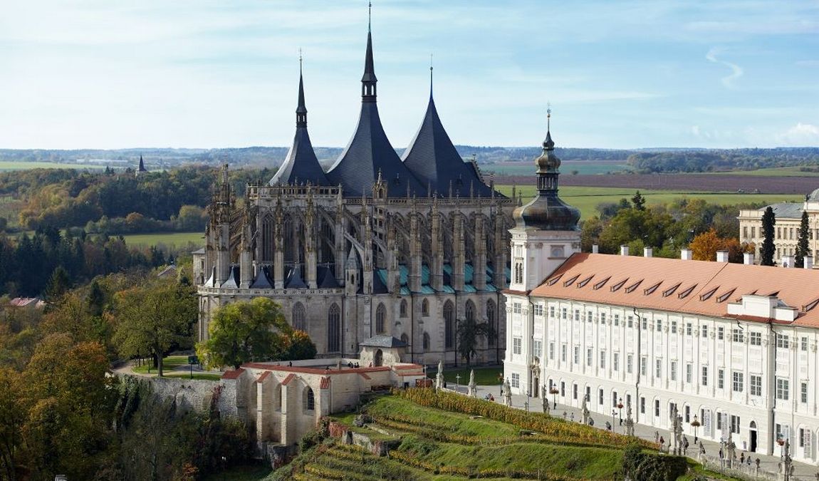 st barbara's cathedral photo 6
