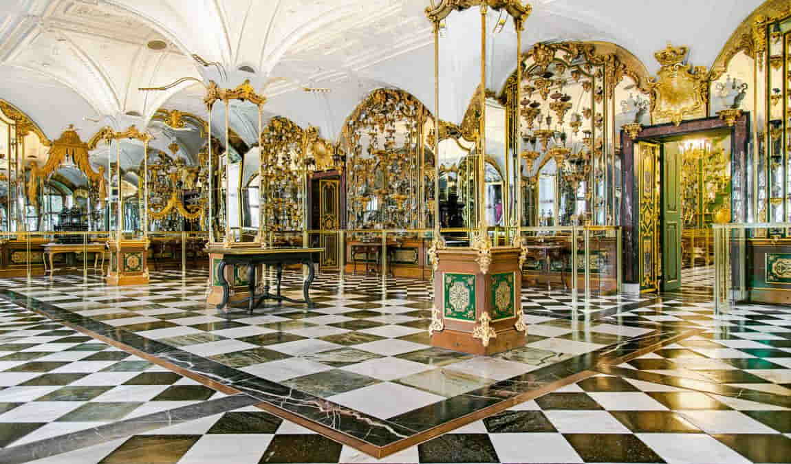 dresden castle photo 6