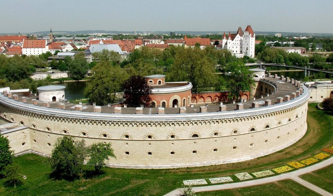 bavarian army museum - new castle photo 4
