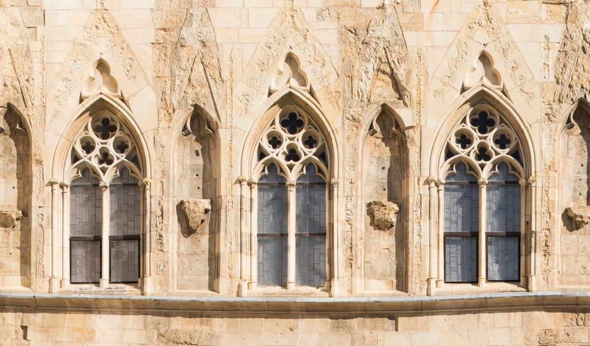 stone bell house photo 1