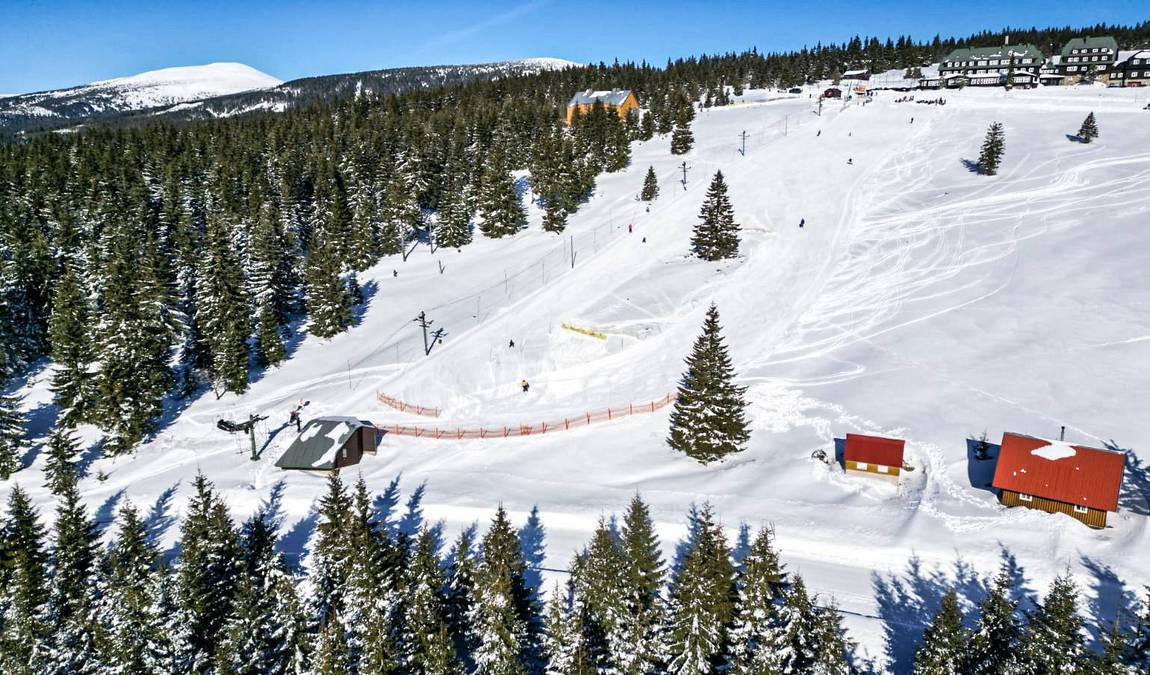 sledge slide track photo 4