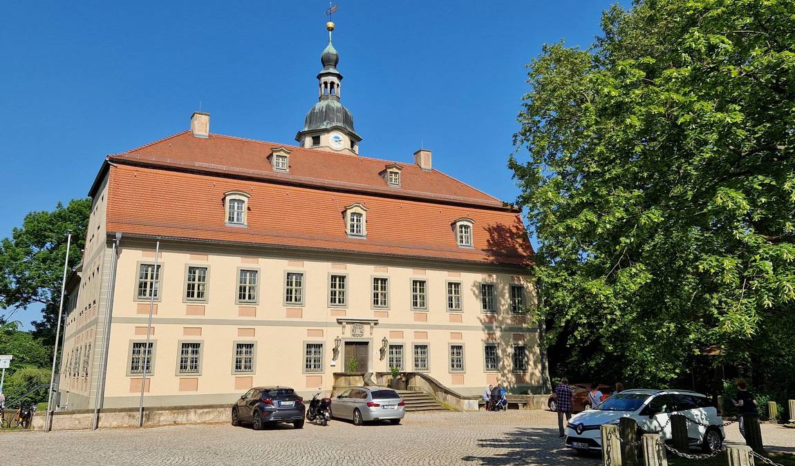 machern castle park and garden photo 1