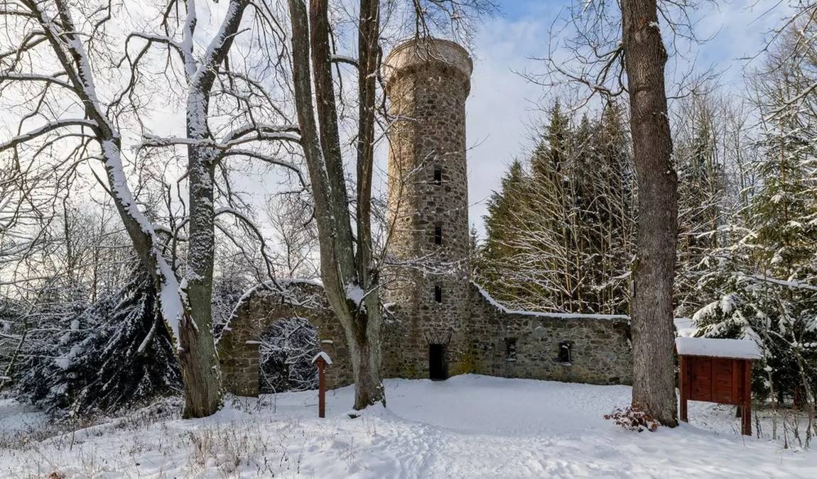 hamelika lookout tower photo 3