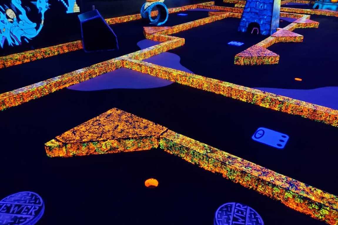 monster mini golf photo 3