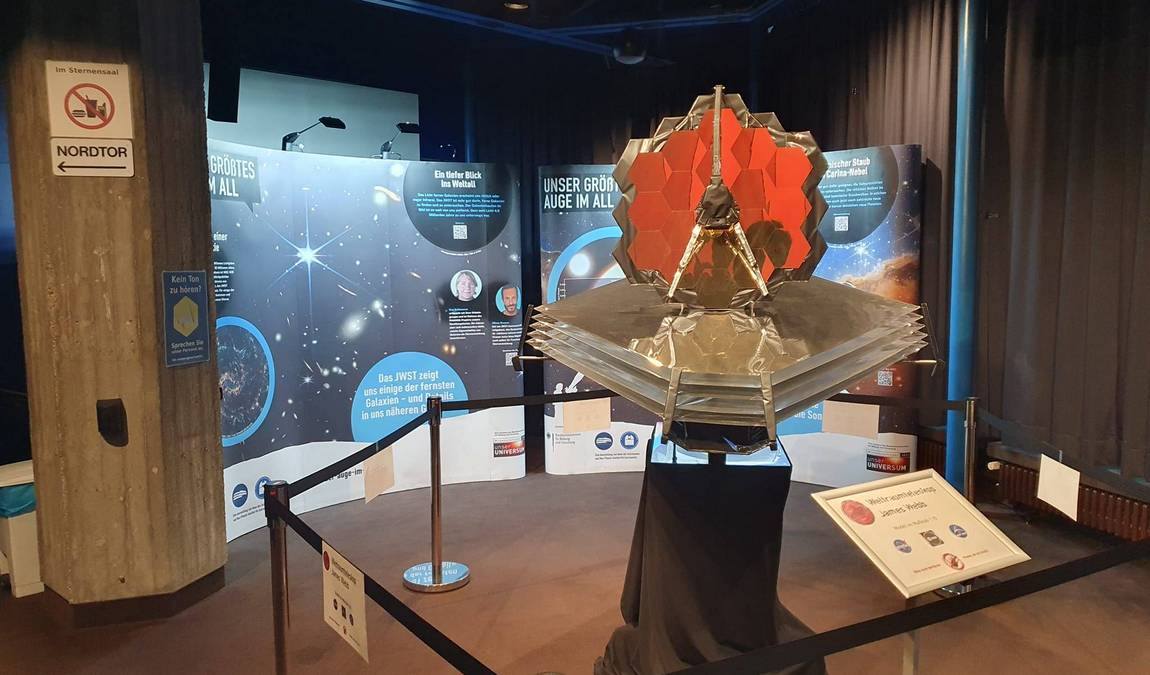 carl zeiss planetarium photo 4