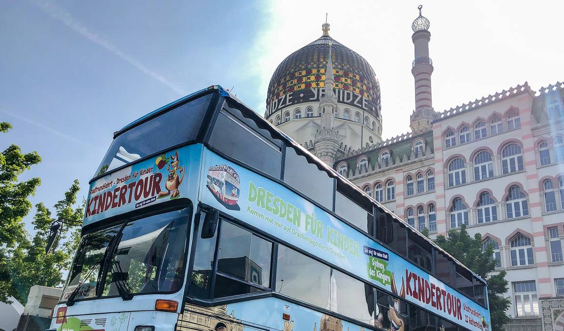 hop on hop off bus tours photo 5