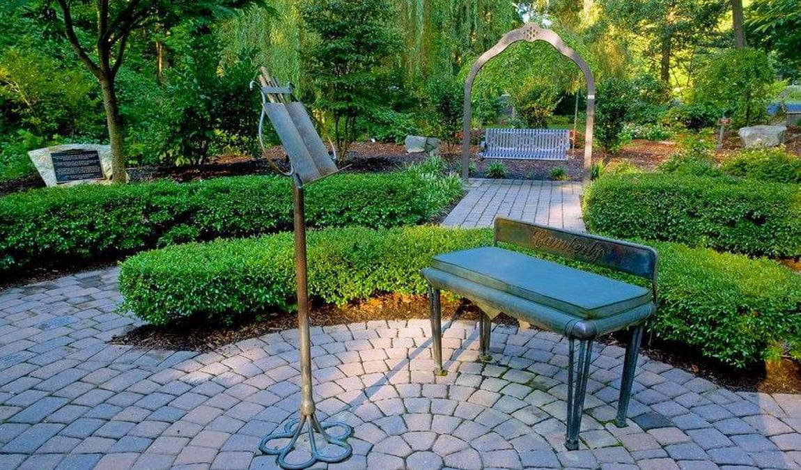 tanger family bicentennial garden photo 6