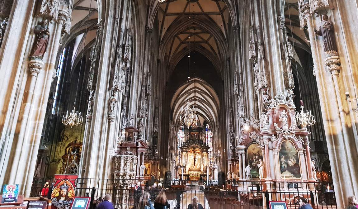 stephansdom (st. stephen's cathedral) photo 8