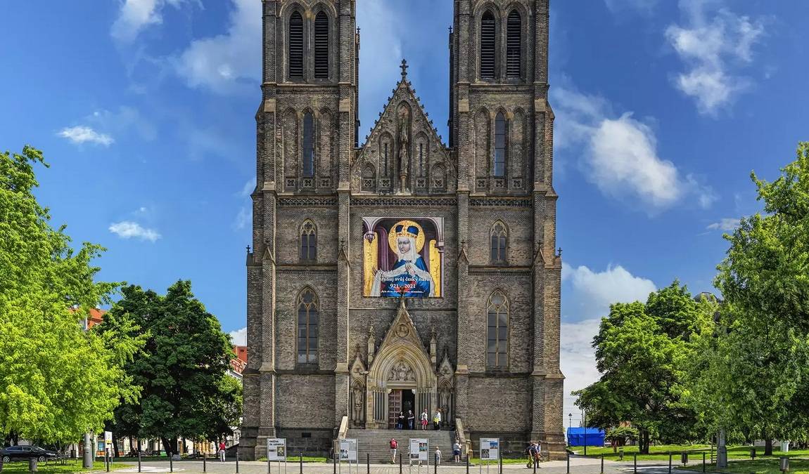 church of st ludmila photo 5